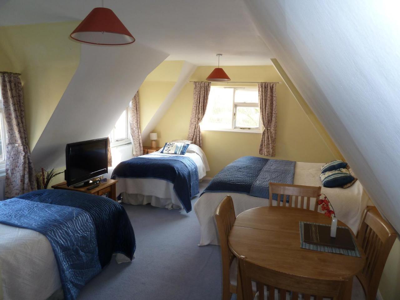 The Willows Guest House Takeley Εξωτερικό φωτογραφία