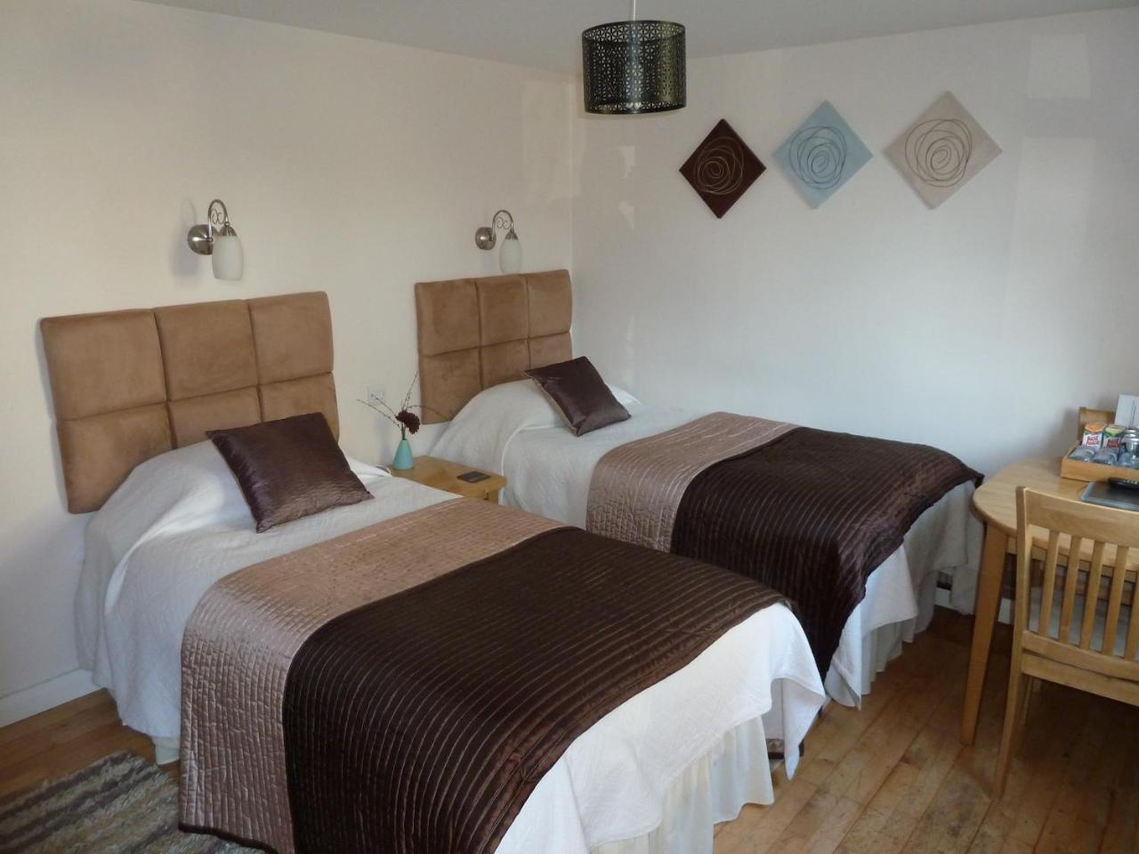 The Willows Guest House Takeley Εξωτερικό φωτογραφία